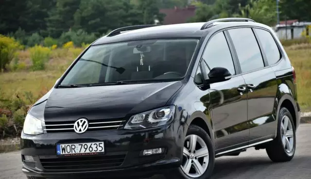 VOLKSWAGEN Sharan 