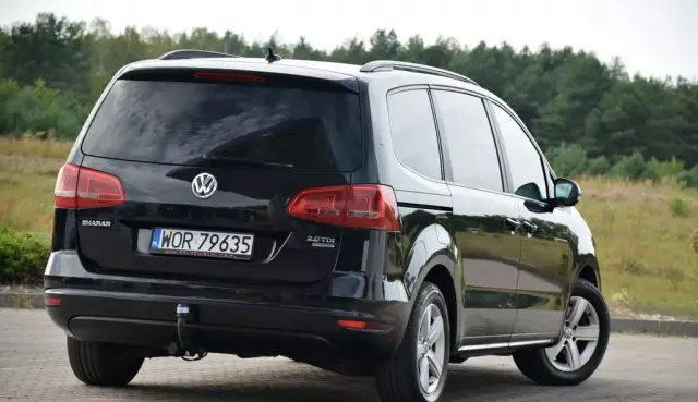 VOLKSWAGEN Sharan 