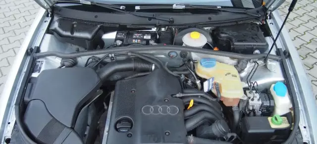 AUDI A4 