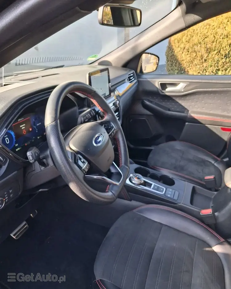 FORD Kuga 2.0 EcoBlue 4x4 ST-LINE