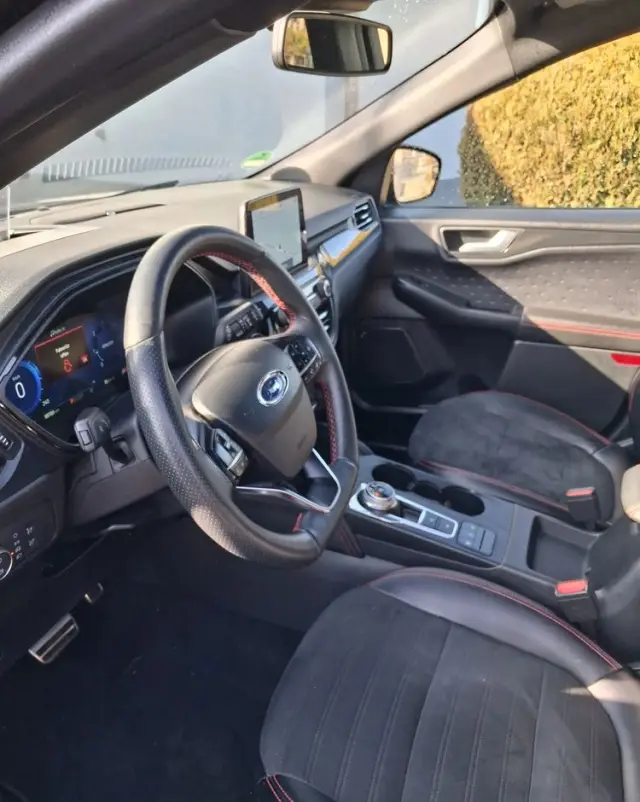 FORD Kuga 2.0 EcoBlue 4x4 ST-LINE