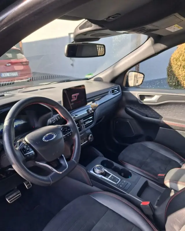 FORD Kuga 2.0 EcoBlue 4x4 ST-LINE