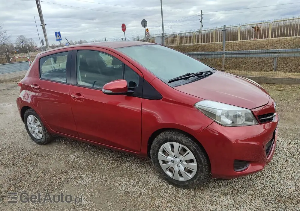 TOYOTA Yaris 1.33 Life