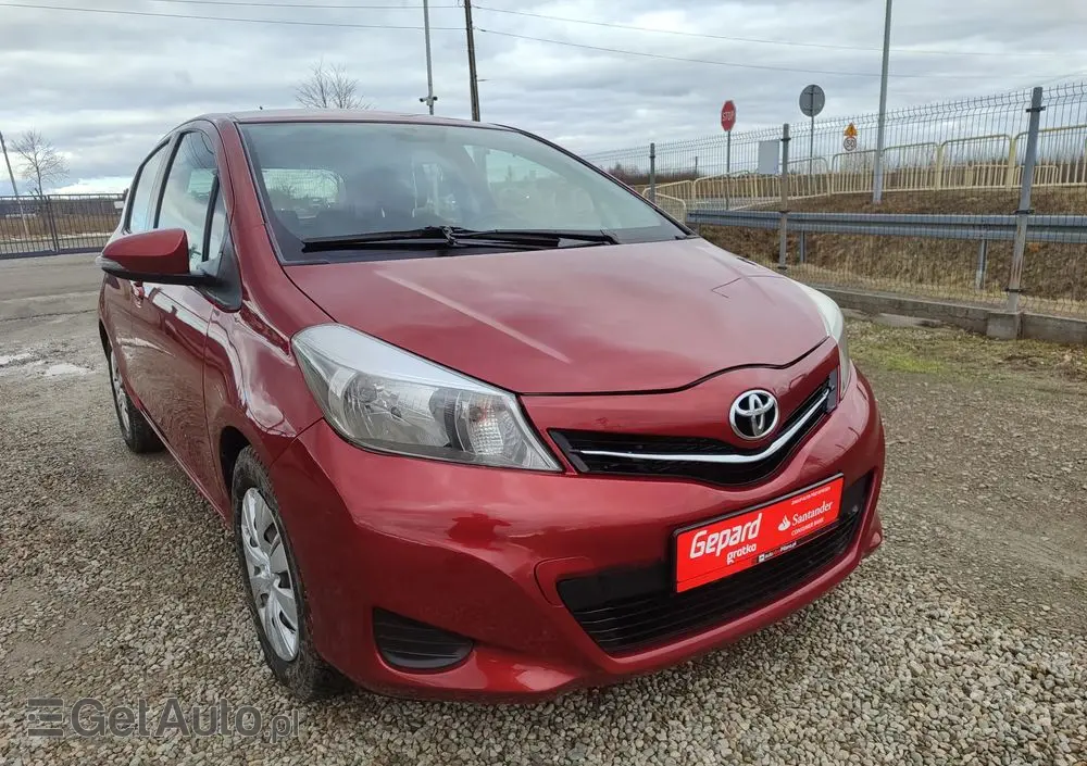 TOYOTA Yaris 1.33 Life