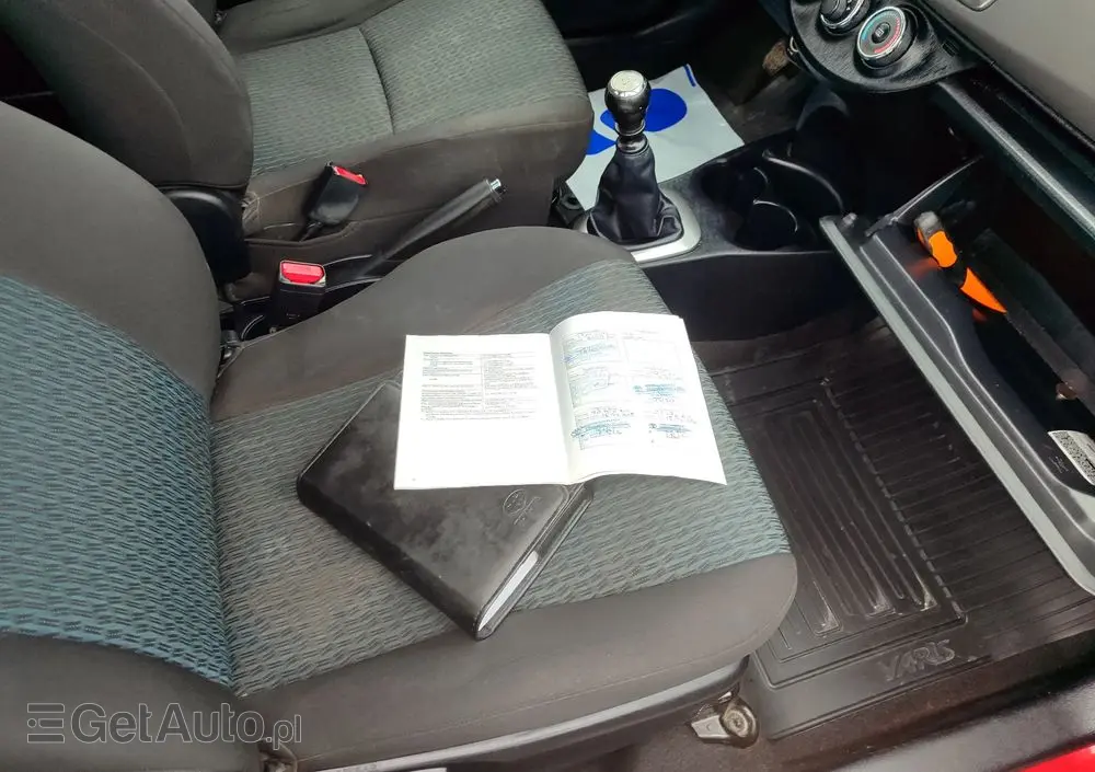 TOYOTA Yaris 1.33 Life