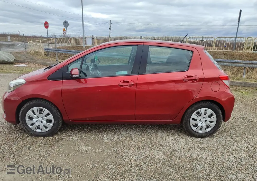 TOYOTA Yaris 1.33 Life