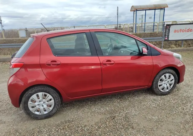 TOYOTA Yaris 1.33 Life