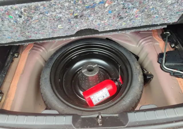 TOYOTA Yaris 1.33 Life