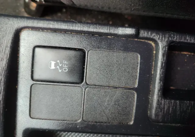 TOYOTA Yaris 1.33 Life