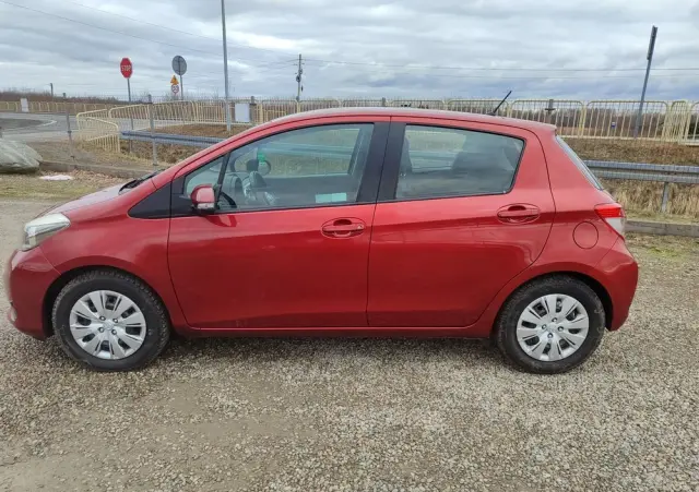 TOYOTA Yaris 1.33 Life