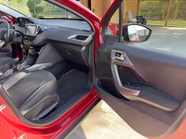 PEUGEOT 2008 Active S&S