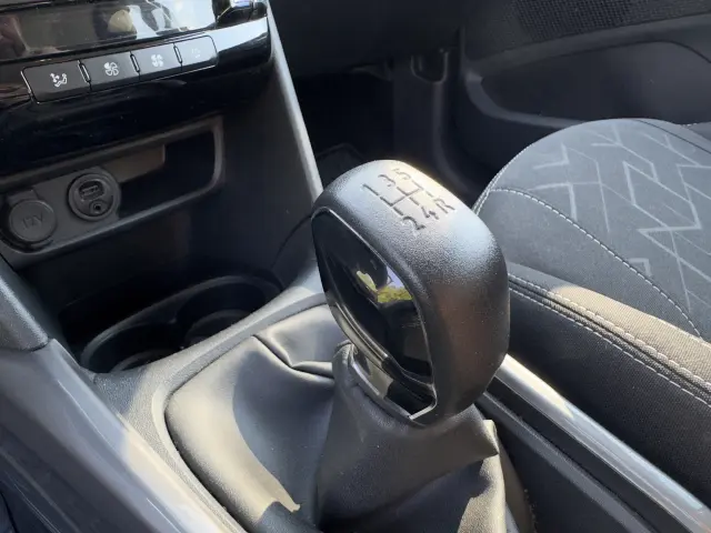 PEUGEOT 2008 Active S&S