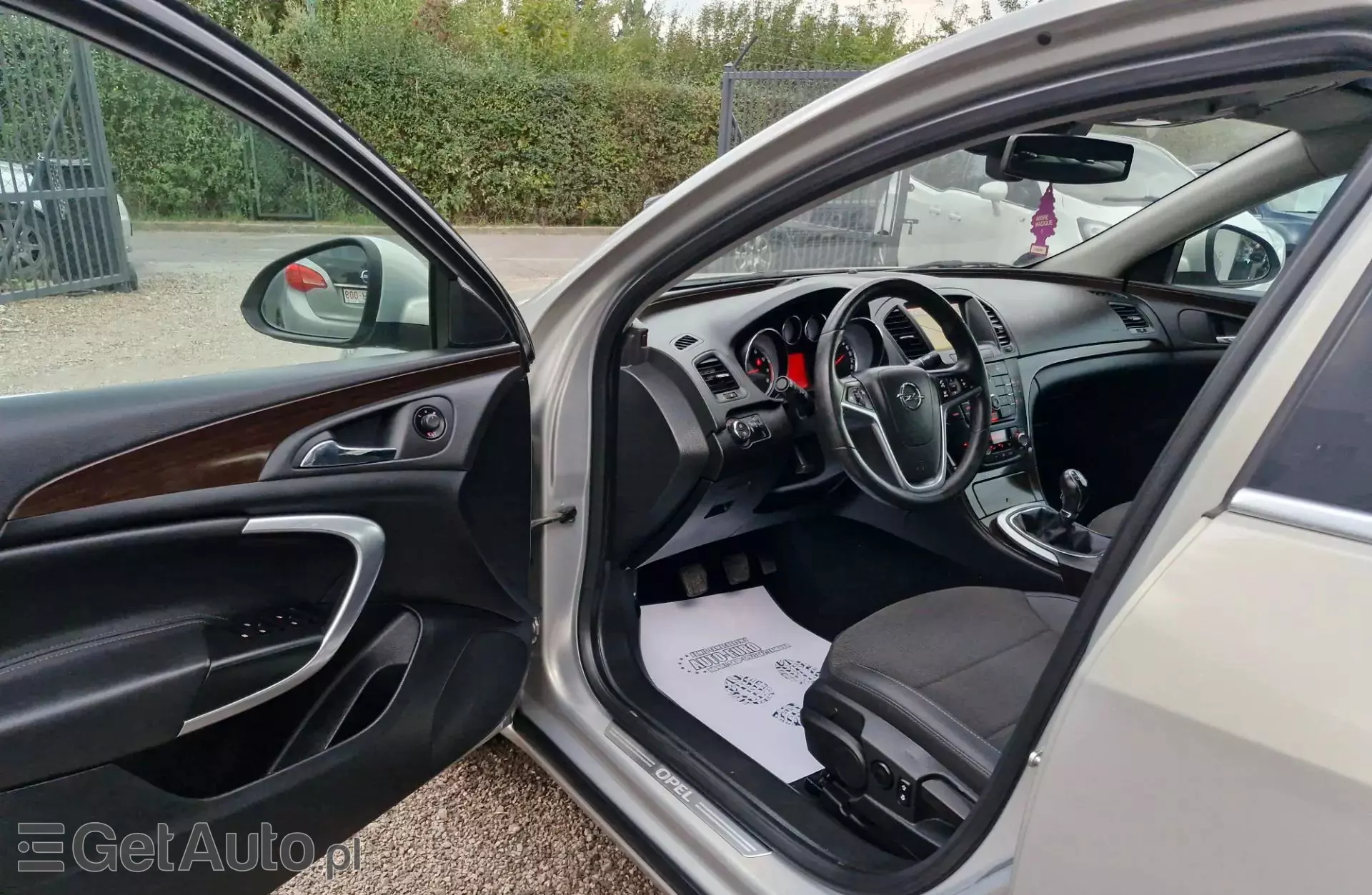 OPEL Insignia 1.6 Turbo (180 KM)