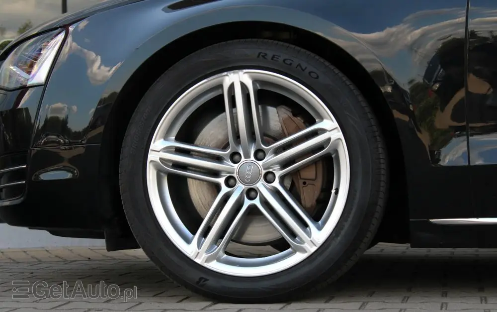 AUDI A8 4.2 FSI Quattro tiptronic