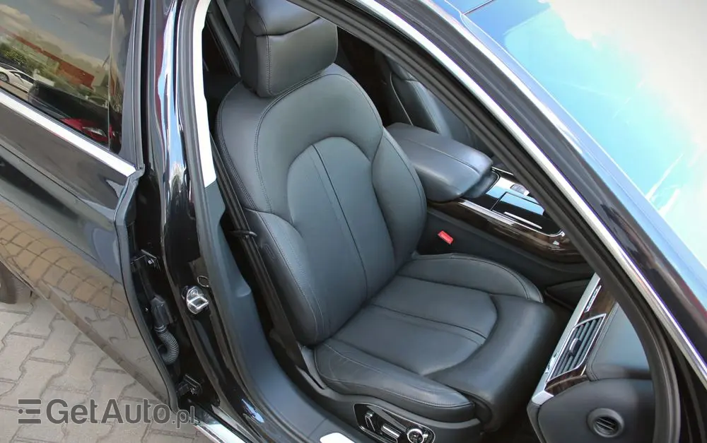 AUDI A8 4.2 FSI Quattro tiptronic