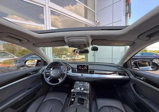 AUDI A8 4.2 FSI Quattro tiptronic