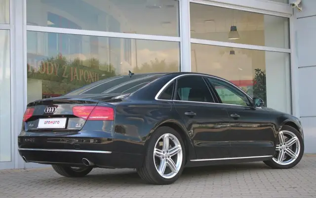 AUDI A8 4.2 FSI Quattro tiptronic