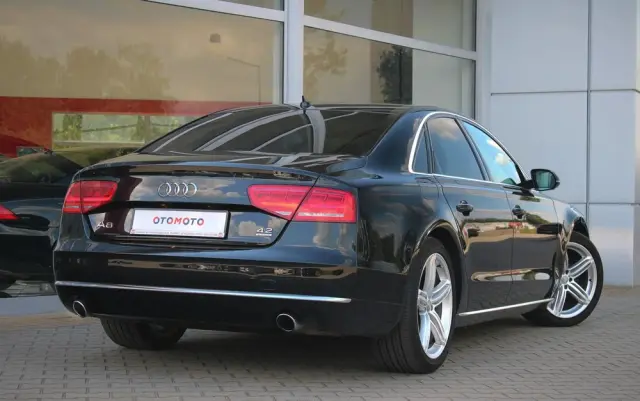 AUDI A8 4.2 FSI Quattro tiptronic