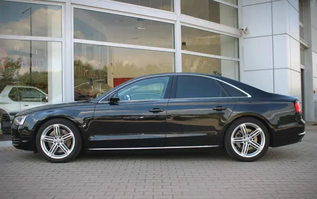 AUDI A8 4.2 FSI Quattro tiptronic