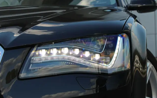 AUDI A8 4.2 FSI Quattro tiptronic