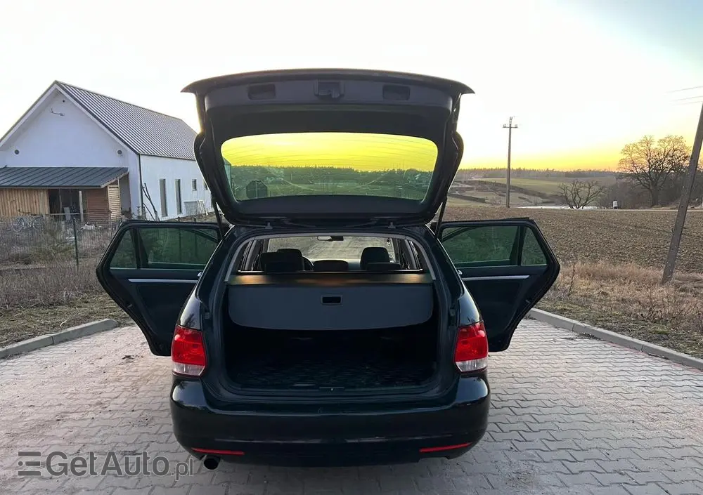 VOLKSWAGEN Golf 1.6 BlueTDI Comfortline