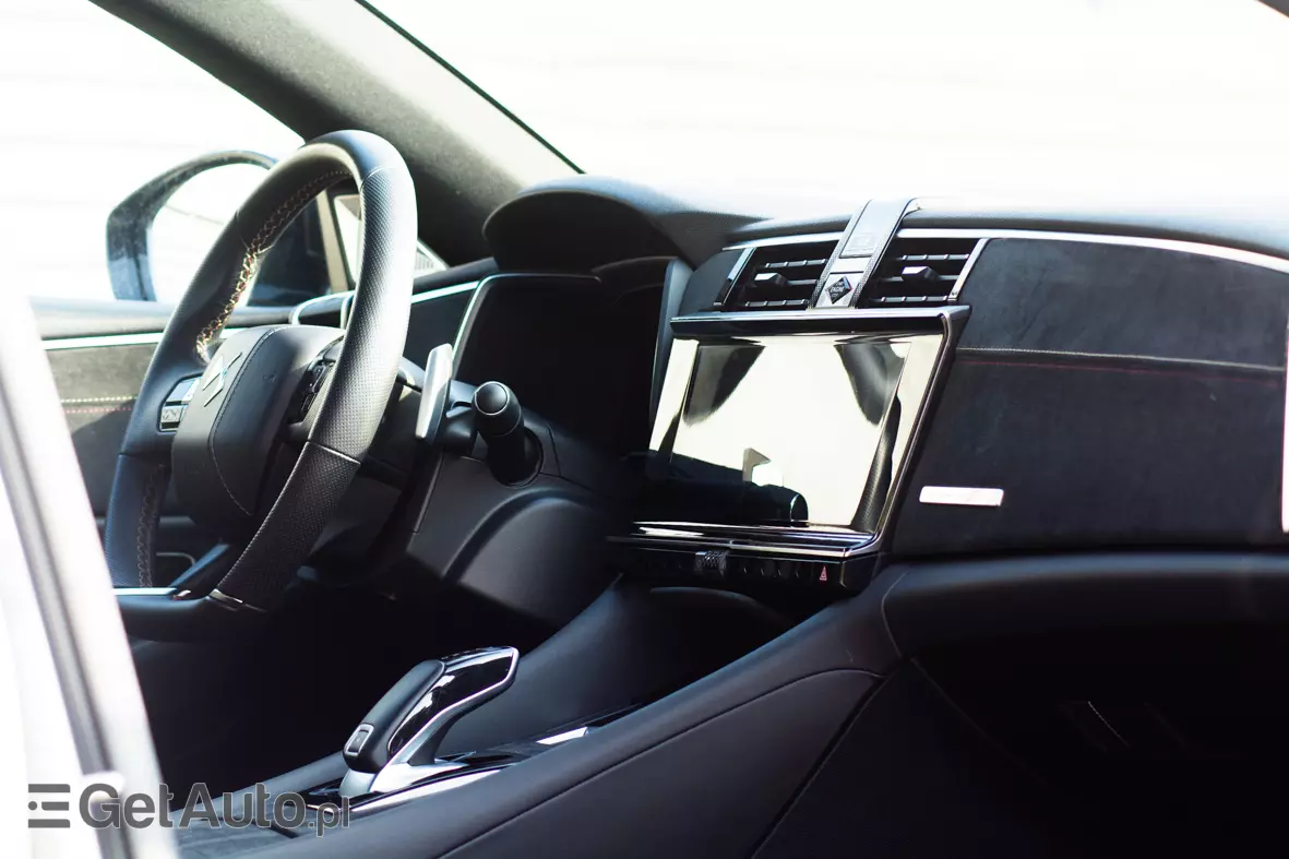 DS. AUTOMOBILES Inny DS9