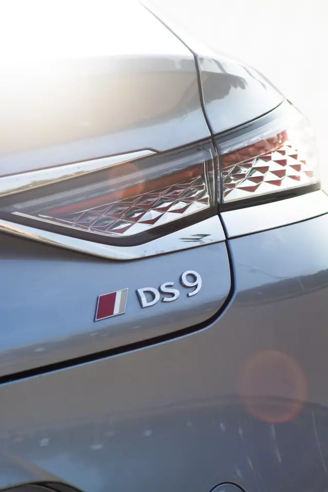 DS. AUTOMOBILES Inny DS9