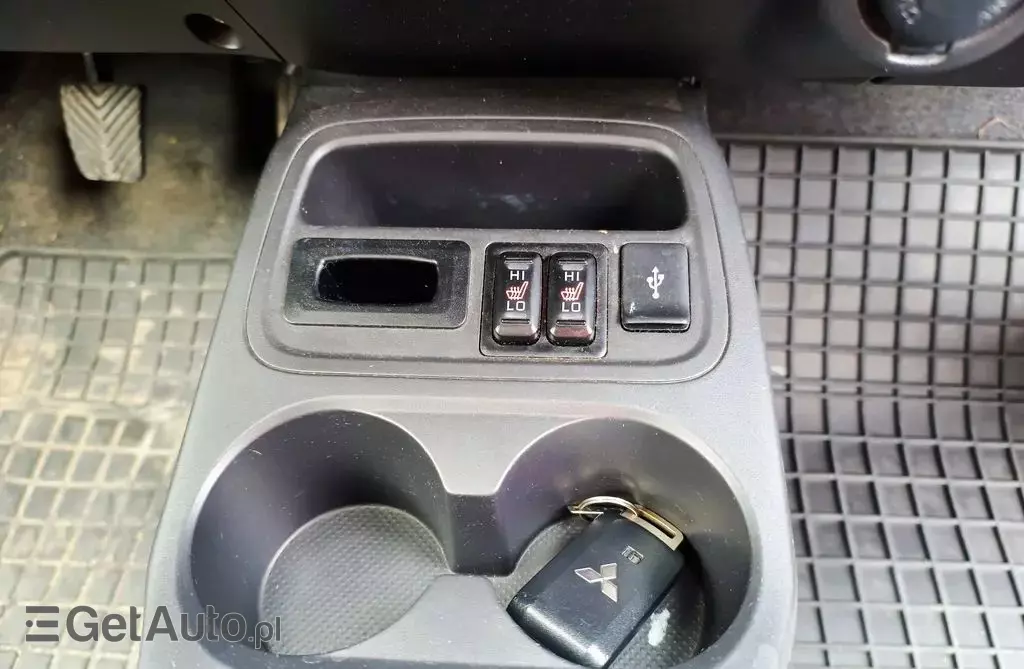 MITSUBISHI Space Star 