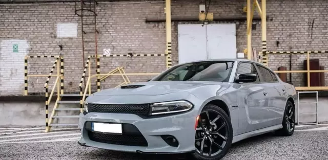 DODGE Charger 