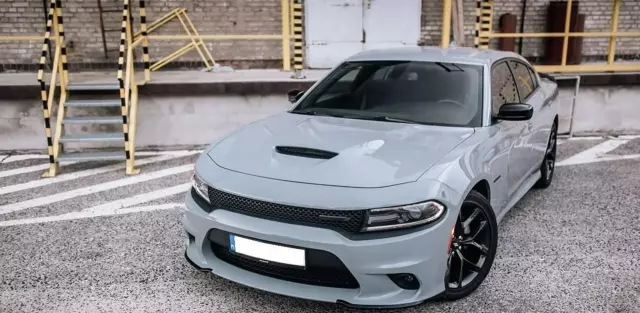 DODGE Charger 