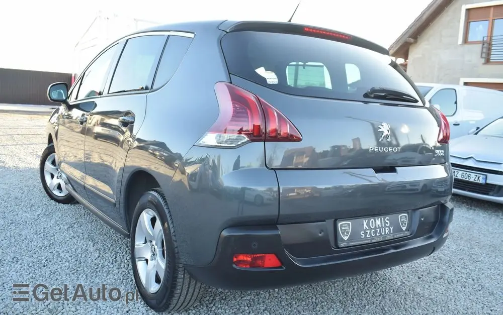 PEUGEOT 3008 HDi 115 Allure
