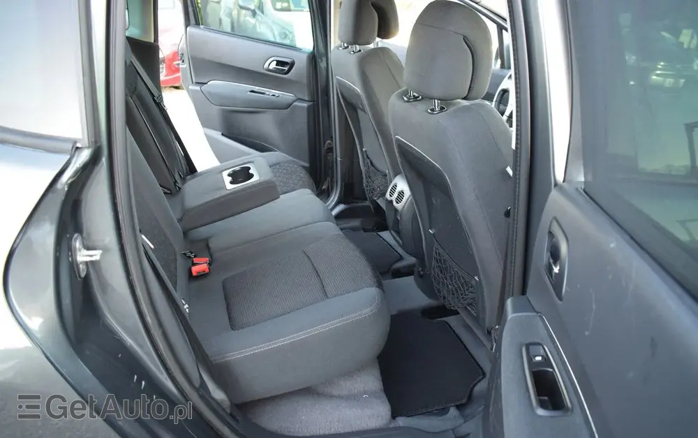 PEUGEOT 3008 HDi 115 Allure