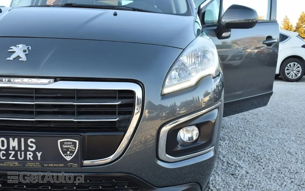 PEUGEOT 3008 HDi 115 Allure