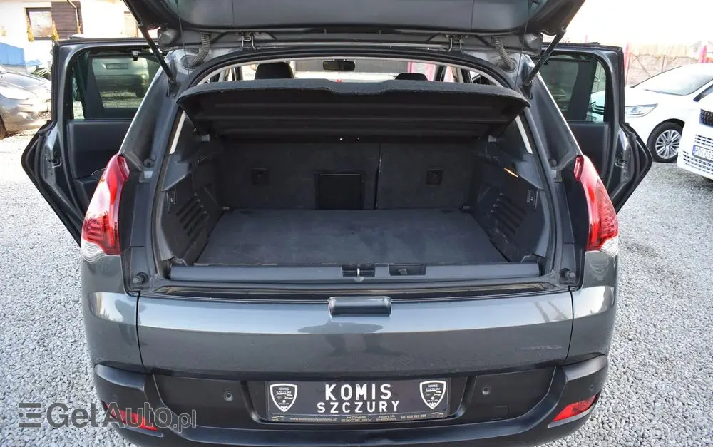 PEUGEOT 3008 HDi 115 Allure