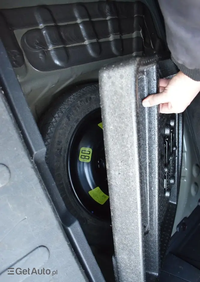 PEUGEOT 3008 HDi 115 Allure