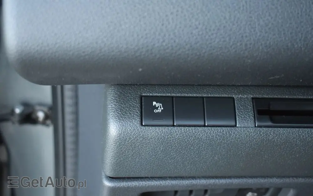 PEUGEOT 3008 HDi 115 Allure