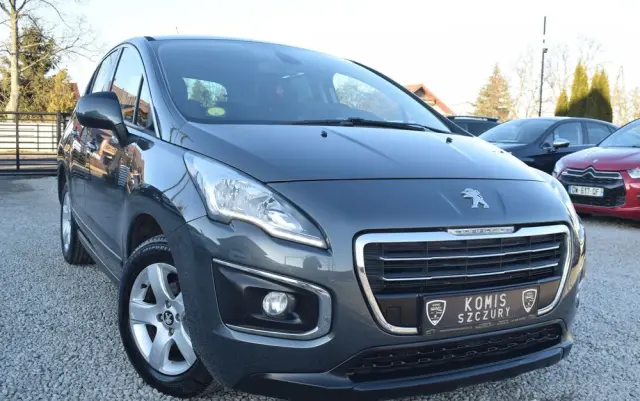 PEUGEOT 3008 HDi 115 Allure