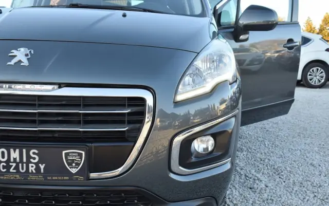 PEUGEOT 3008 HDi 115 Allure