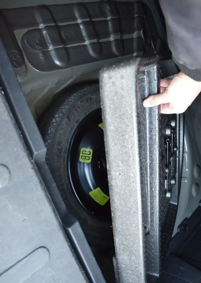 PEUGEOT 3008 HDi 115 Allure