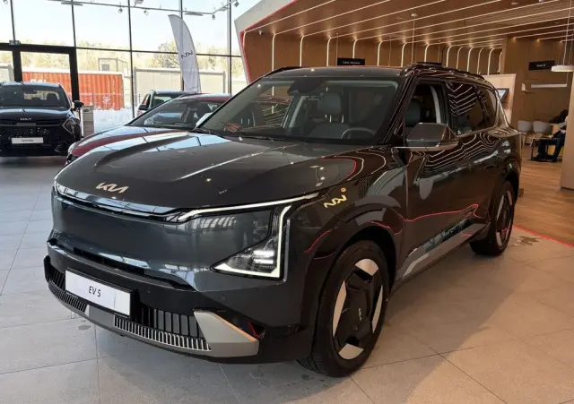 KIA EV5 