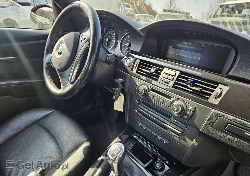 BMW Seria 3 320i Edition Exclusive