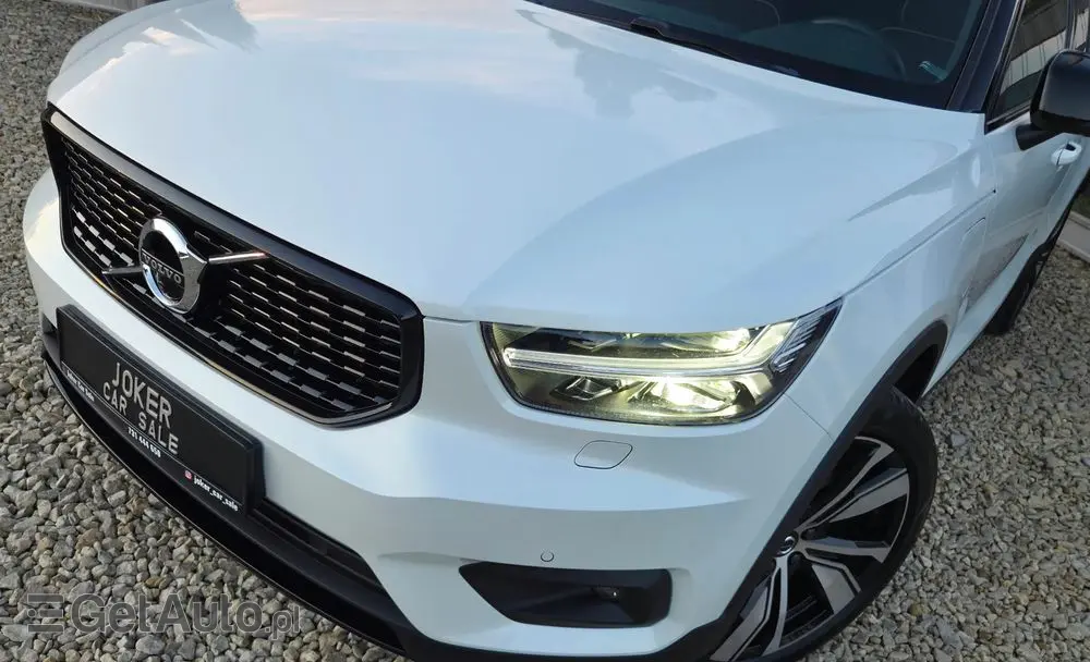 VOLVO XC 40 T5 Recharge DKG Plus Dark