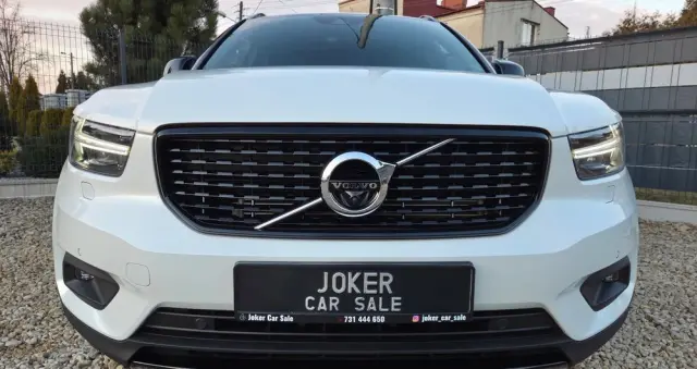 VOLVO XC 40 T5 Recharge DKG Plus Dark