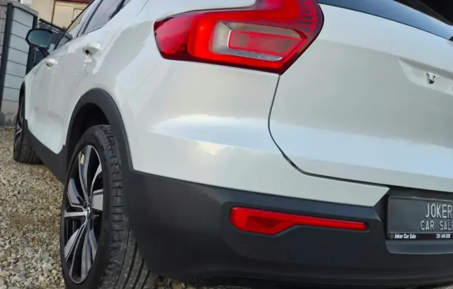 VOLVO XC 40 T5 Recharge DKG Plus Dark