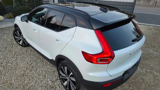 VOLVO XC 40 T5 Recharge DKG Plus Dark