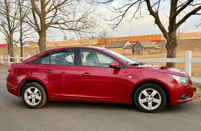 CHEVROLET Cruze 