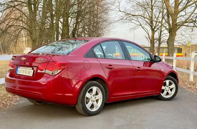 CHEVROLET Cruze 