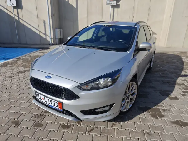 FORD Focus ST-Line
