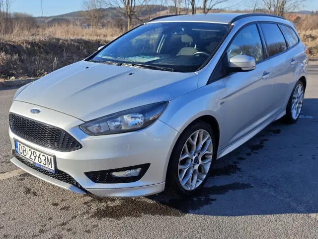 FORD Focus ST-Line