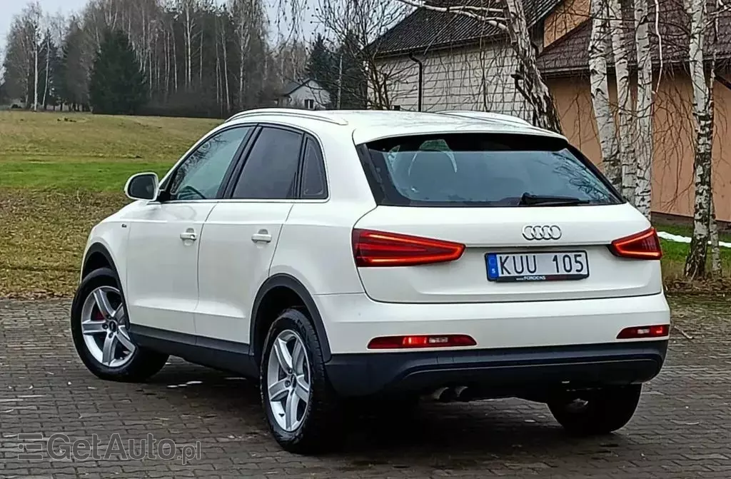 AUDI Q3 